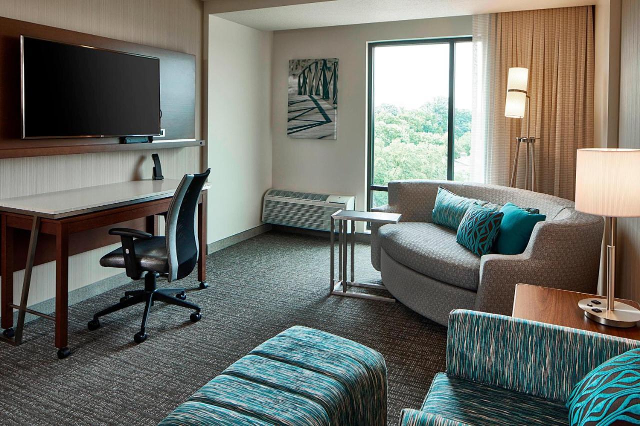 Courtyard By Marriott Minneapolis West Сент-Луис-Парк Экстерьер фото